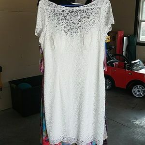 Short Davids Bridal Wedding Dress